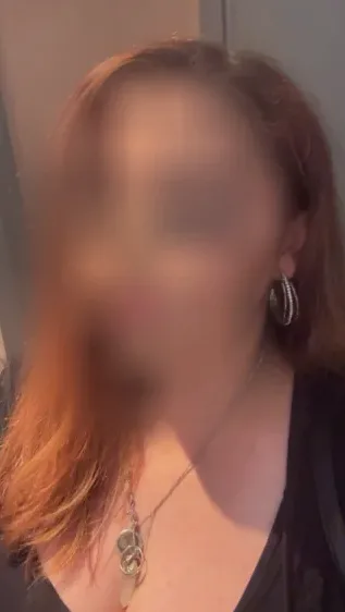 Alena, 24