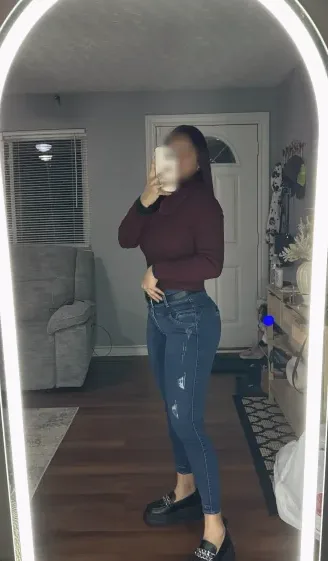 Anja, 29