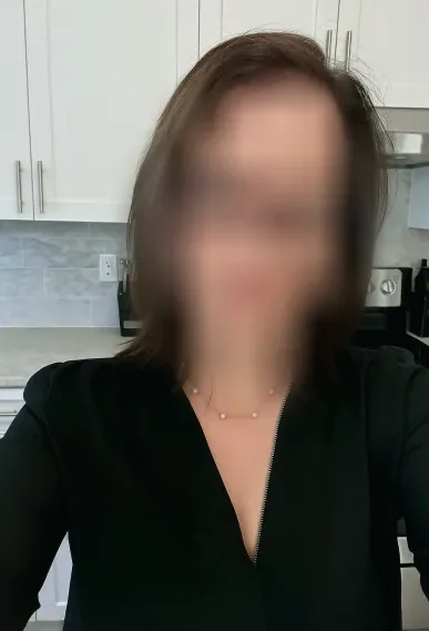 Antonia, 38