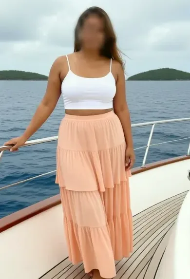 Denise, 32