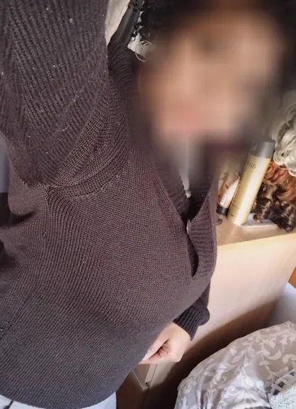 Lilly, 39