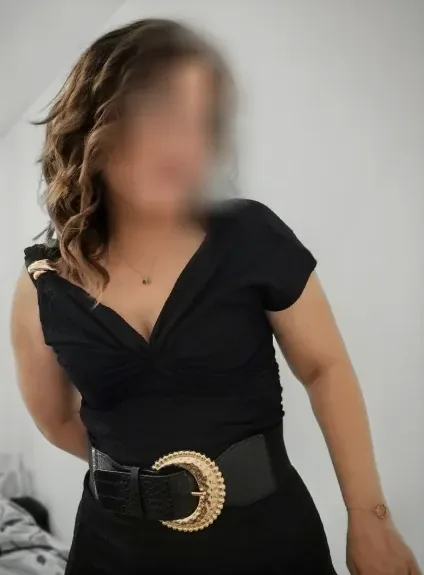 Renate, 38