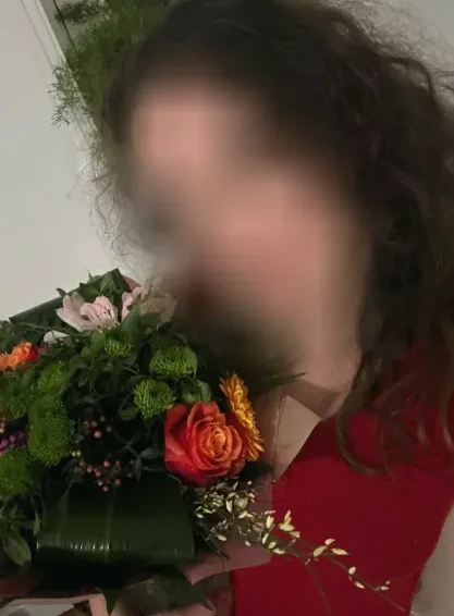 Selina, 39