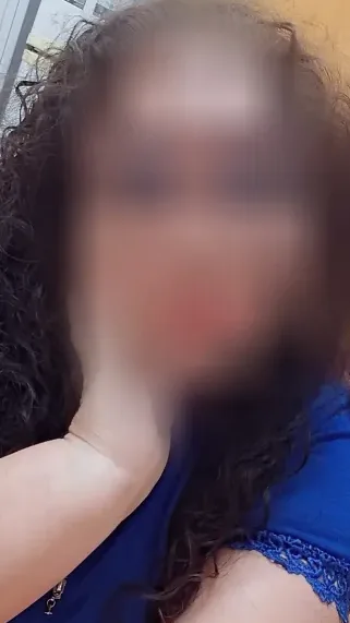 Selina, 39
