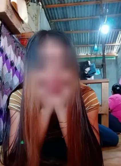 Selina, 28
