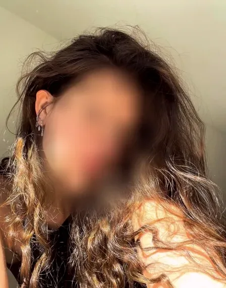 Valerie, 19